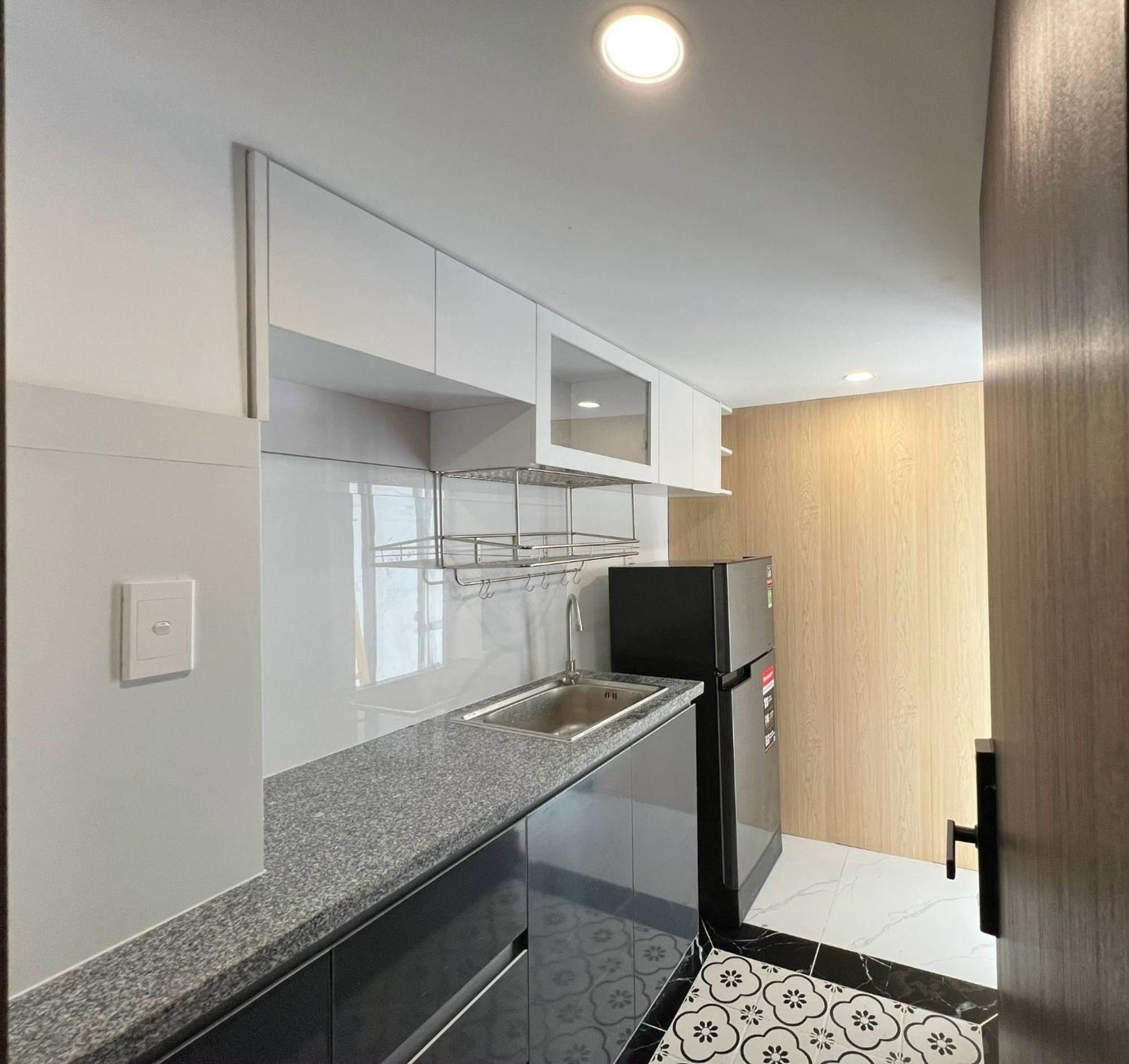Smiley Apartment Quan 2 Хошимин Экстерьер фото